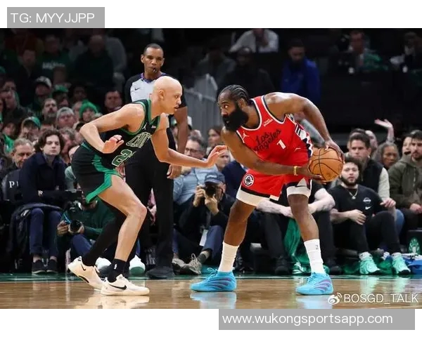 杰伦布朗赞沃尔什表现出色防守与关键投篮双双奏效